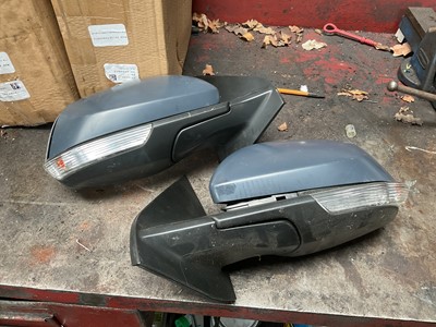 Lot 122 - Pair of MG Motor UK MG GS Door mirrors (no glass present)