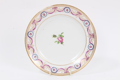 Lot 251 - Paris porcelain plate, with ribbon border, circa 1800