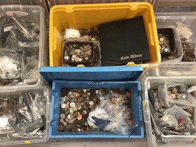 Lot 495 - Six boxes of world mixed kilo ware coinage (Qty)