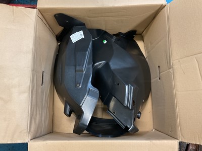 Lot 211 - Group of new MG Motor UK parts to include wheel arch liners, centre console and trim.