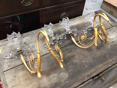 Lot 105 - Pair of gilt wall lights