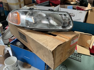 Lot 238 - New old stock Rover 200 headlight, part number XBC10286