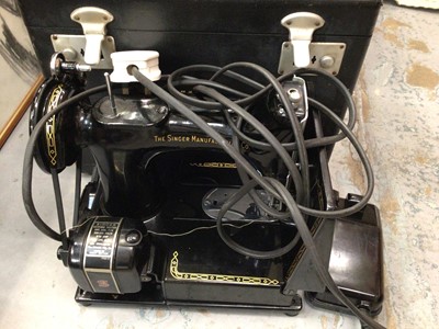 Lot 779 - Singer Featherweight Model 222K electric sewing machine, in case
