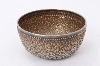 Lot 575 - Late 19th/early 20th century Indian white metal bowl with repoussé decoration 
12.5cm