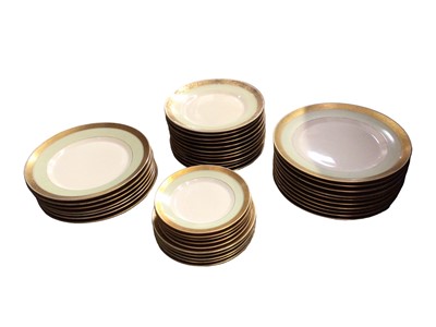 Lot 1139 - Good quality Royal Copenhagen Dagmar pattern green and gilt tea, coffee and dinner service - 140 pieces