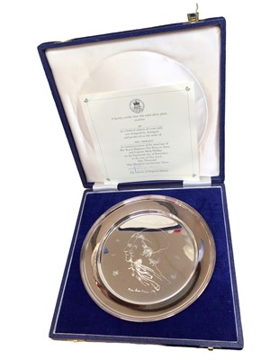 Lot 156 - Royal commemorative limited edition solid silver plate (London 1973) for the marriage of Her Royal Highness The Princess Anne and Captain Mark Phillips