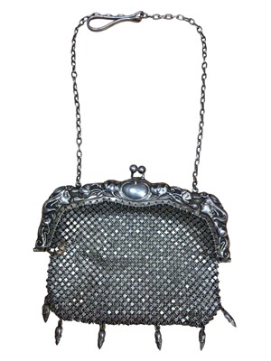 Lot 240 - Art Nouveau silver mesh purse with figure and floral decoration (London 1903 import mark)