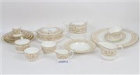 Lot 2132 - Good quality Royal Worcester Hyde Park pattern...