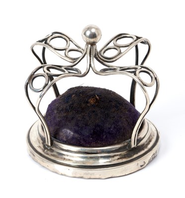Lot 70 - Edwardian silver novelty hat pin stand modelled in the form of a coronet