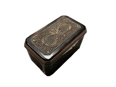 Lot 175 - 19th century continental tortoiseshell snuff box
