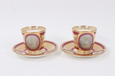 Lot 33 - Pair of good quality 19th century cups and saucers