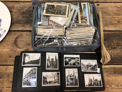 Lot 42 - Large quantity of postcards