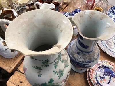 Lot 19 - Group of 18th century and later Chinese and Japanese porcelain and enamel ware