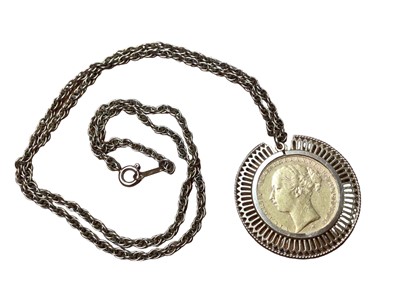 Lot 28 - Victorian gold sovereign, 1885, in 9ct gold...