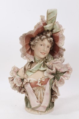 Lot 126 - Royal Dux bust