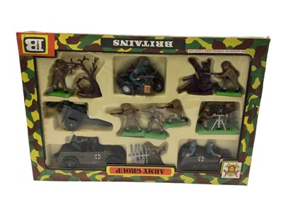 Lot 20 - Britains Army Group Military models No.9751, German Gun Car No.9788 & Bombed Building Set No.4731, all boxed (3)