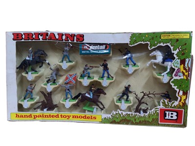 Lot 27 - Britains Deetail Set Confederate & Federal No.7463, boxed