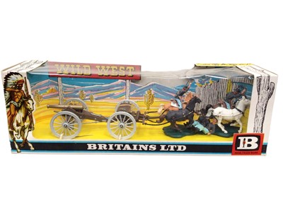 Lot 47 - Britains Wild West Gun Team & Limber, both Confederate & Federal No.7434 & No.7464, both boxed (2)