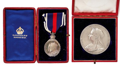 Lot 77 - H.M.King Edward VII 1902 Coronation medal and a Victorian cased medallion