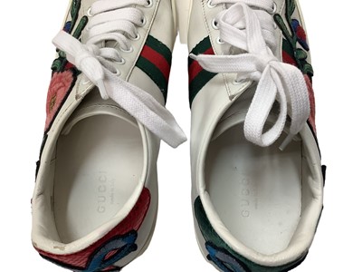 Lot 2070 - Gucci women's embroidered floral trainers 431917  38, with receipt and soft bag. Used.