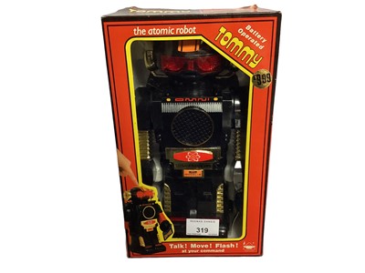 Lot 319 - Tommy the atomic robot, in window box No.1130 (1)