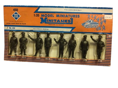 Lot 417 - Minitanks 1:35 Scale Army Leaders WWII including Mussolini, Rommel, Goring, De Gaulle, Eisenhower, Churchill, Stalin & Hitler, on card with blister pack No.450 (1)