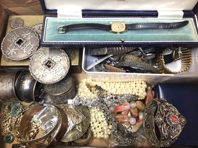 Lot 115 - Collection of vintage costume jewellery and bijouterie
