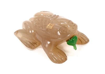Lot 891 - Rare 18th/19th century Chinese jade or hardstone carving of a toad