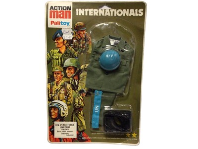 Lot 48 - Palitoy Action Man Internationals Uniforms including UN Peace Force, Russian Infantry & American Marine (x2), all on card with blister pack No.34284 (4)