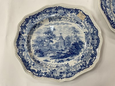 Lot 156 - Set of three Wedgwood graduated meat dishes, printed in blue with a Chinese river landscape
