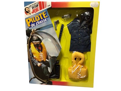 Lot 32 - CEJI Arbois  French Version Hasbro Group Action Joe Pilote de Chase Uniform, boxed  No.7938 (1)