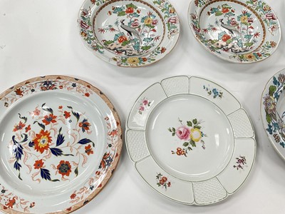 Lot 43 - Wedgwood and other ceramics