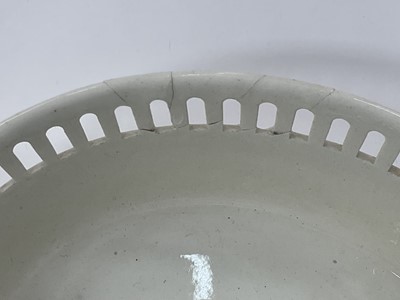 Lot 43 - Wedgwood and other ceramics