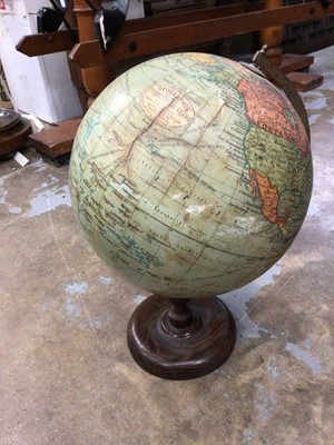 Lot 211 - 10 inch vintage globe