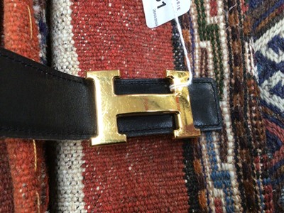 Lot 2061 - Hermès reversible Swift calfskin and Epsom calfskin leather belt, in black and brown, with a gilt metal 'H' buckle stamped - Hermes, in original box
