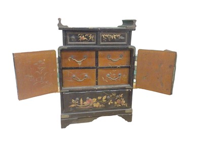 Lot 66 - Small Japanese lacquered table cabinet