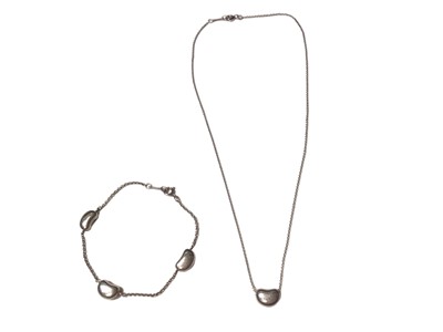Lot 70 - Tiffany & Co silver 'Bean' necklace and bracelet designed by Elsa Peretti