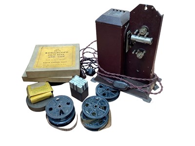 Lot 2352 - Kodatoy projector in original box with Mickey Mouse pattern