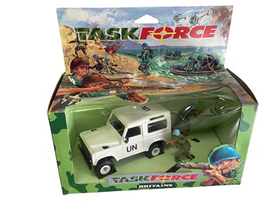 Lot 1810 - Britains (1994-1996) Task Force Sets including Assault Craft No.7606, 25 Pounder Gun No.7606, White UN Land Rover No.7608 &  Desert Storm Land Rover No.7609, all in window boxes
