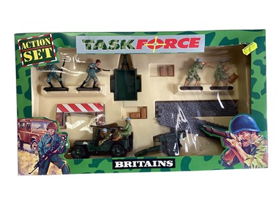 Lot 1809 - Britains (1994-1996) Task force Action Set No.7615 (x3) and Action Base No. B8769971 (4)