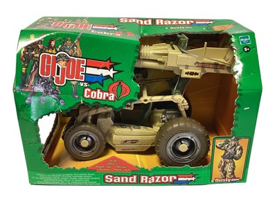 Lot 1813 - Hasbro (2002)  G I Joe v Cobra Sand Razor & Dusty, Cobra Hiss IV & Neo Viper, plus six action figure packs (8)