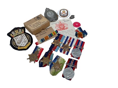 Lot 700 - First World War 1914 - 15 Star named to D.A. 1518. J. J. R. Kelsey. D. H. R.N.R., together with a Second World War medal group comprising