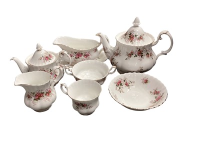 Lot 1159 - Royal Albert Lavendar Rose dinner service
