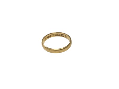 Lot 62 - Victorian 22ct gold wedding band (Birmingham 1898)