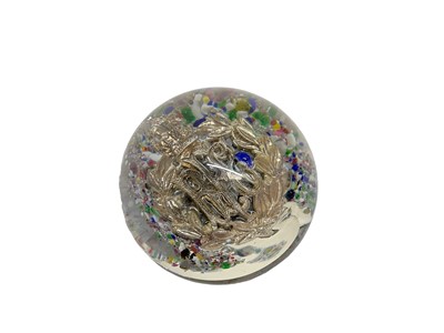 Lot 788 - Unusual First World War Royal Flying Corps glass paperweight with inset badge.