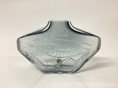 Lot 1144 - Flygsfors glass vase by Wiktor Brandt