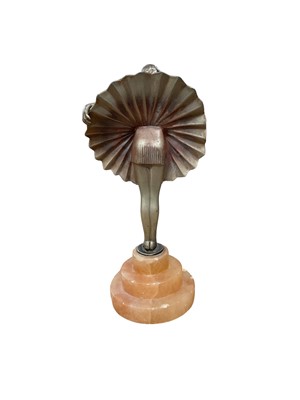 Lot 2426 - Art Deco style figure