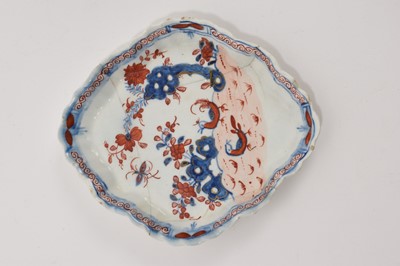 Lot 43 - Lowestoft Redgrave pattern teapot stand