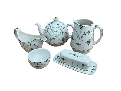 Lot 1189 - Mason's Green Denmark pattern dinner service