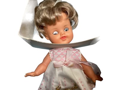 Lot 1970 - Raynal Princesse 1950s doll in original box